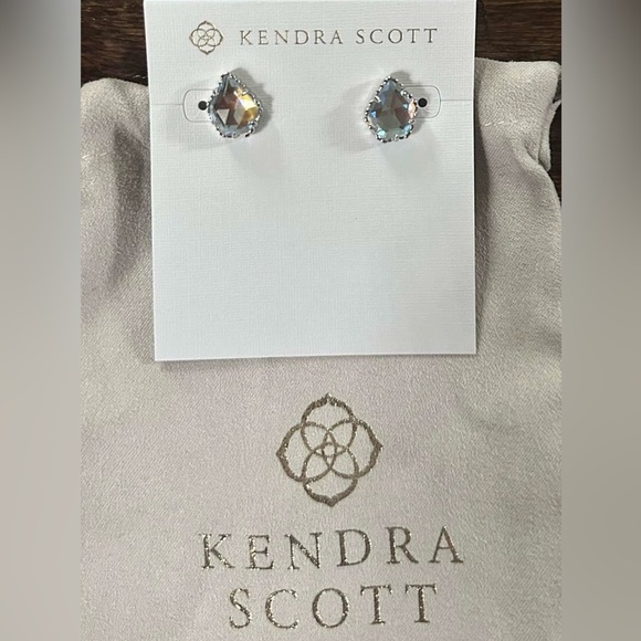 Kendra Scott Tessa Studs Rhodium Dichroic Glass earrings  NWT - Picture 6 of 6